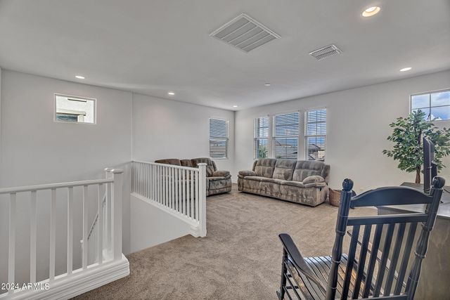 20948 E ARROWHEAD Trail, Queen Creek, AZ 85142