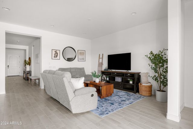 20948 E ARROWHEAD Trail, Queen Creek, AZ 85142