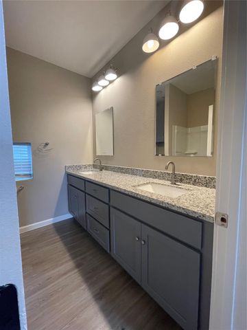 2210 Arapahoe Drive, Rosenberg, TX 77471