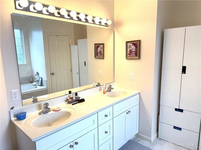 6535 Tree View Drive, Liberty Twp, OH 45044