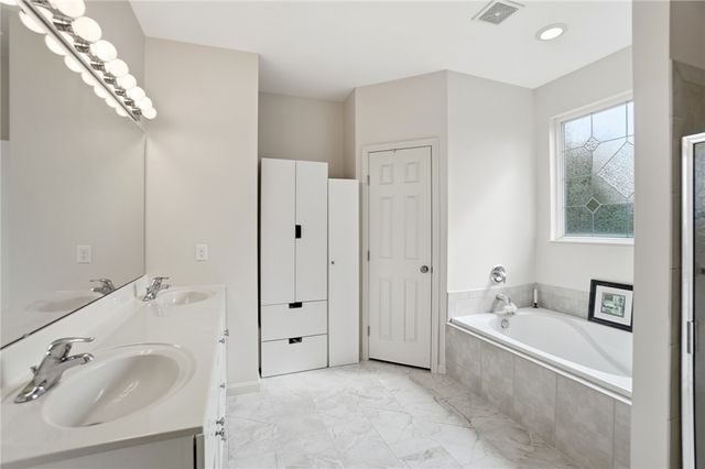 6535 Tree View Drive, Liberty Twp, OH 45044