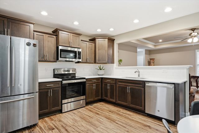 450 Heatherwood Dr, Murfreesboro, TN 37129