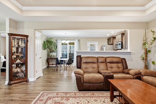 450 Heatherwood Dr, Murfreesboro, TN 37129