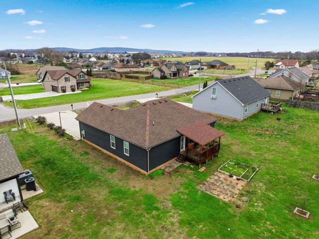 450 Heatherwood Dr, Murfreesboro, TN 37129