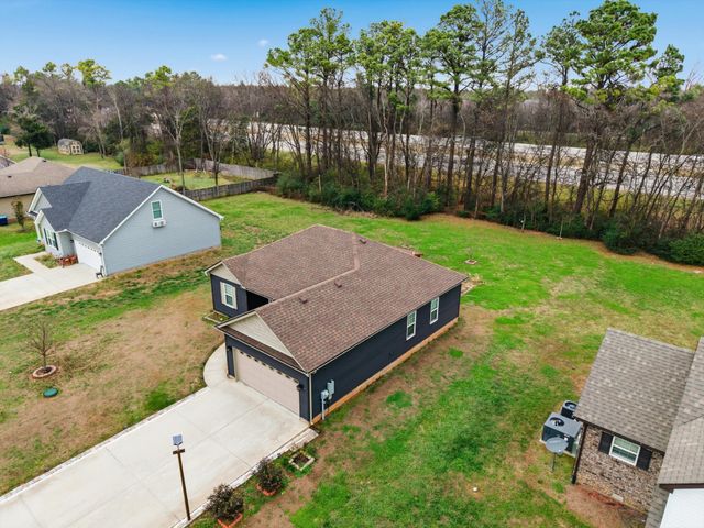 450 Heatherwood Dr, Murfreesboro, TN 37129