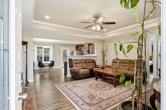 450 Heatherwood Dr, Murfreesboro, TN 37129