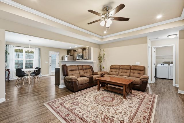 450 Heatherwood Dr, Murfreesboro, TN 37129