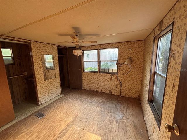 16890 E FORT KING STREET, Silver Springs, FL 34488