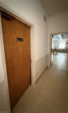 8001 Hillhaven Court, Browns Summit, NC 27214
