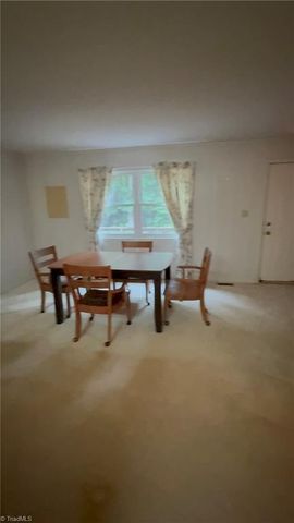8001 Hillhaven Court, Browns Summit, NC 27214
