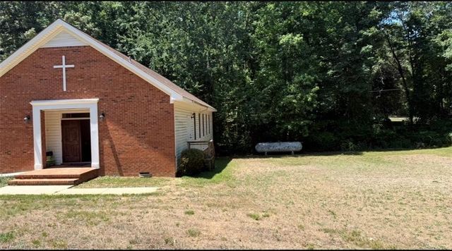 8001 Hillhaven Court, Browns Summit, NC 27214