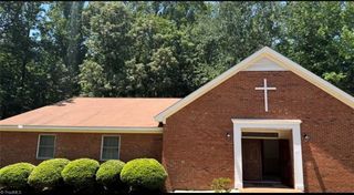 8001 Hillhaven Court, Browns Summit, NC 27214