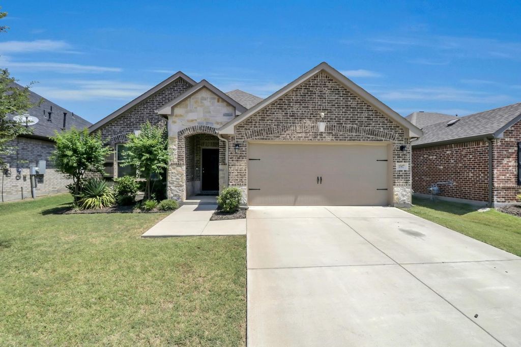 1507 Fairweather Way, Forney, TX 75126