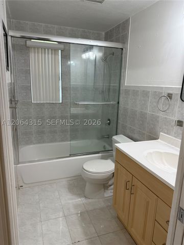 3660 SW 10th St 7A, Miami, FL 33135
