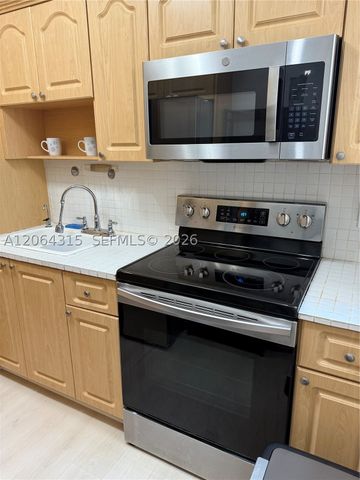 3660 SW 10th St 7A, Miami, FL 33135