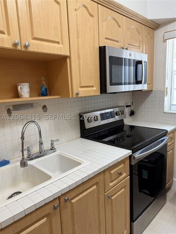 3660 SW 10th St 7A, Miami, FL 33135