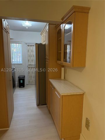3660 SW 10th St 7A, Miami, FL 33135