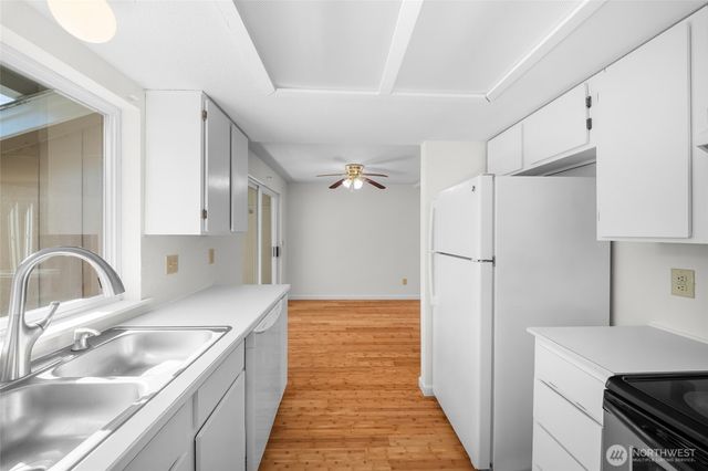 602 Malibu Drive SE, Lacey, WA 98503
