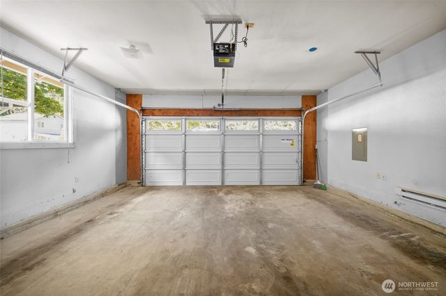 602 Malibu Drive SE, Lacey, WA 98503