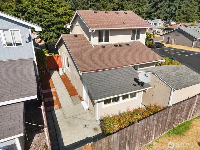 602 Malibu Drive SE, Lacey, WA 98503