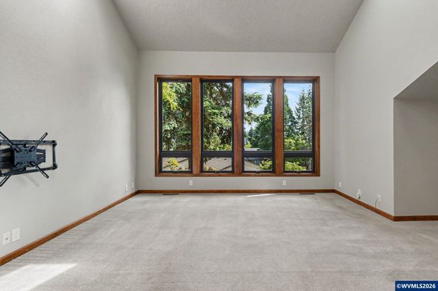 4665 Bradford Lp SE, Salem, OR 97302
