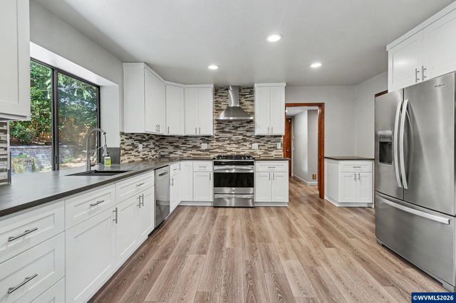 4665 Bradford Lp SE, Salem, OR 97302