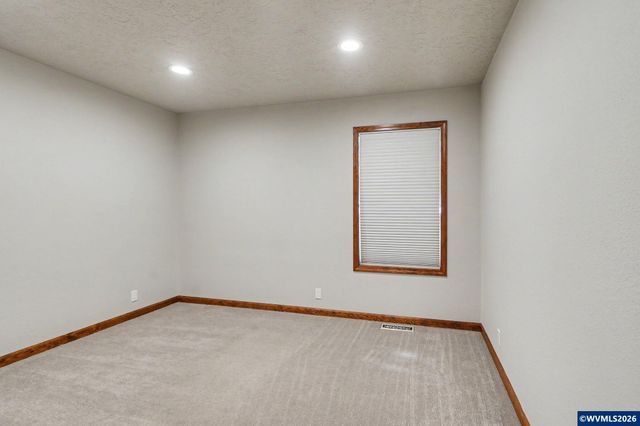 4665 Bradford Lp SE, Salem, OR 97302