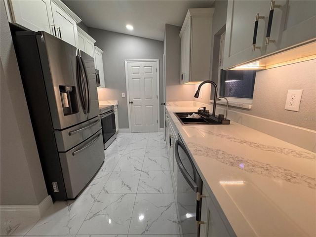 17313 SW 27TH STREET, Dunnellon, FL 34432