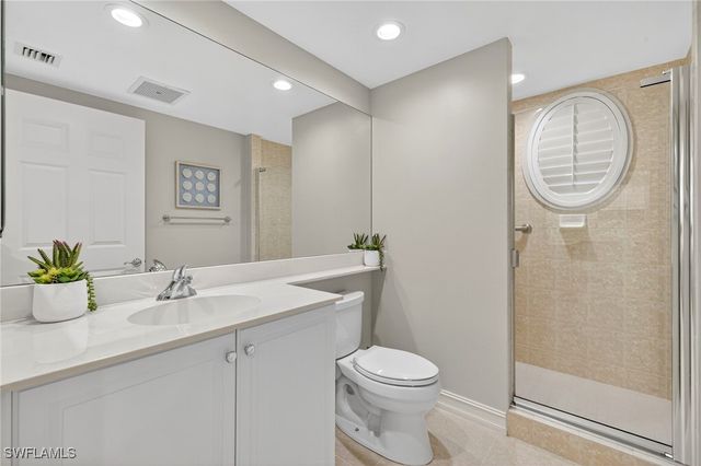 2748 Tiburon BLVD E 106C, Naples, FL 34109