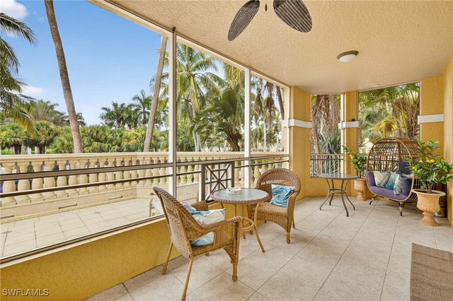 2748 Tiburon BLVD E 106C, Naples, FL 34109