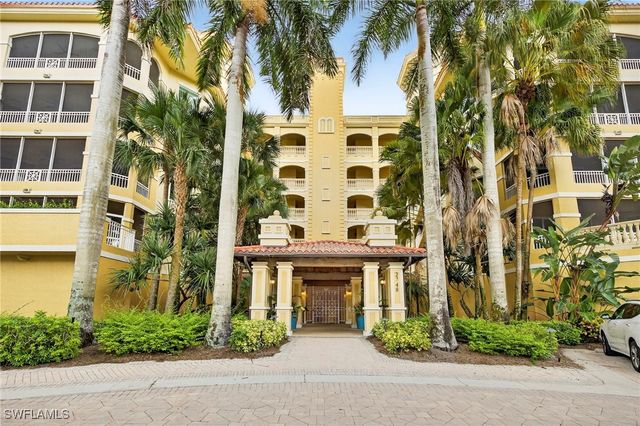 2748 Tiburon BLVD E 106C, Naples, FL 34109