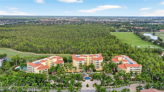 2748 Tiburon BLVD E 106C, Naples, FL 34109