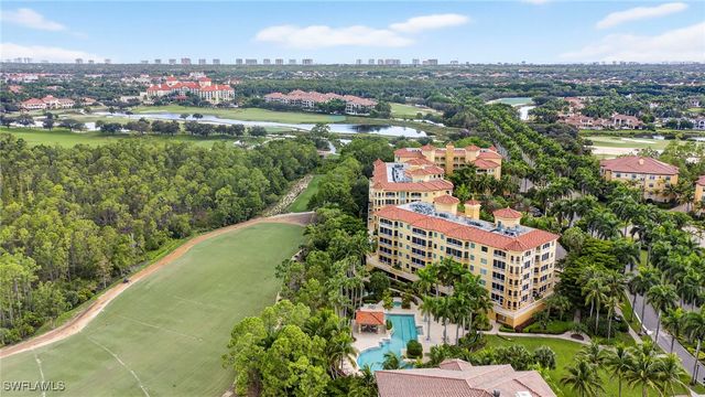 2748 Tiburon BLVD E 106C, Naples, FL 34109