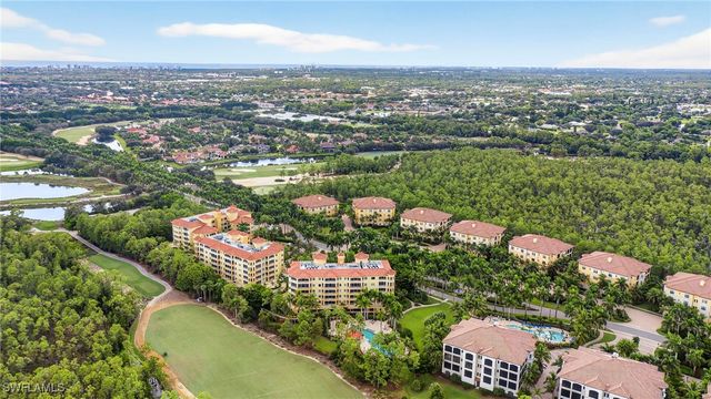 2748 Tiburon BLVD E 106C, Naples, FL 34109