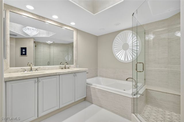 2748 Tiburon BLVD E 106C, Naples, FL 34109