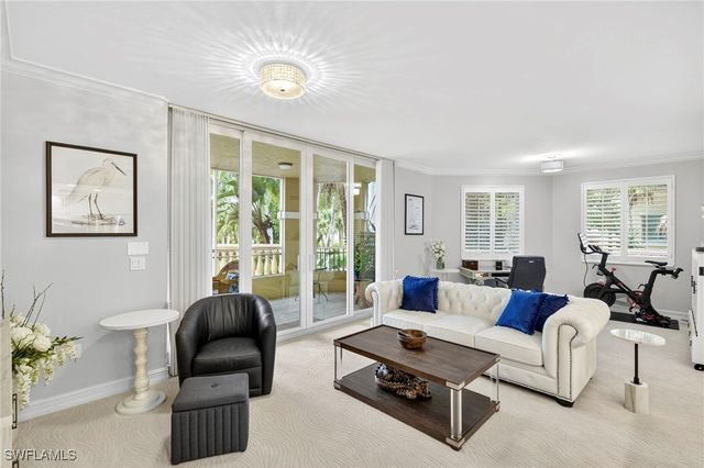 2748 Tiburon BLVD E 106C, Naples, FL 34109