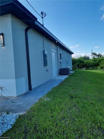 712 THEODORE VAIL ST E, Lehigh Acres, FL 33974
