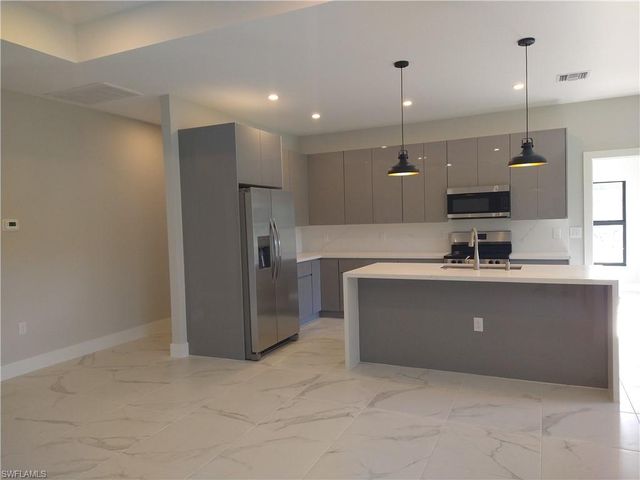 712 THEODORE VAIL ST E, Lehigh Acres, FL 33974