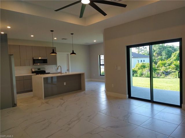 712 THEODORE VAIL ST E, Lehigh Acres, FL 33974