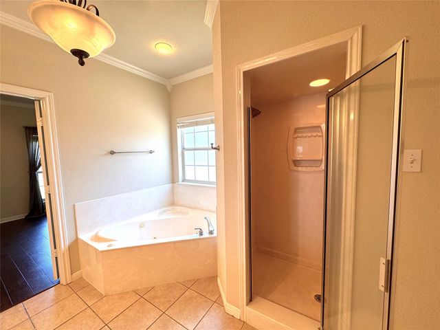 1128 Heatherwood, Hewitt, TX 76643