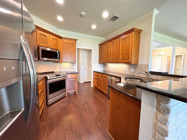 1128 Heatherwood, Hewitt, TX 76643
