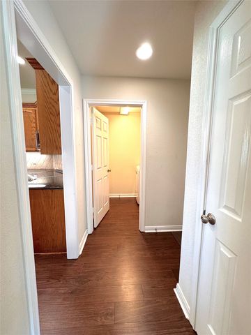 1128 Heatherwood, Hewitt, TX 76643