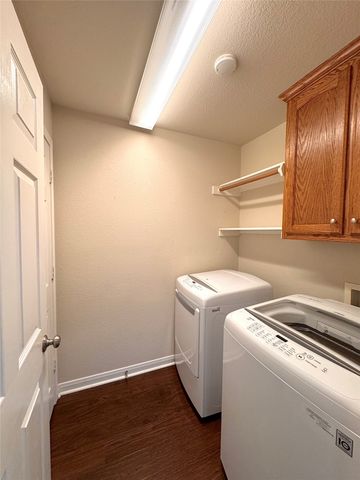 1128 Heatherwood, Hewitt, TX 76643