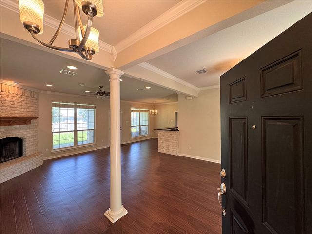 1128 Heatherwood, Hewitt, TX 76643