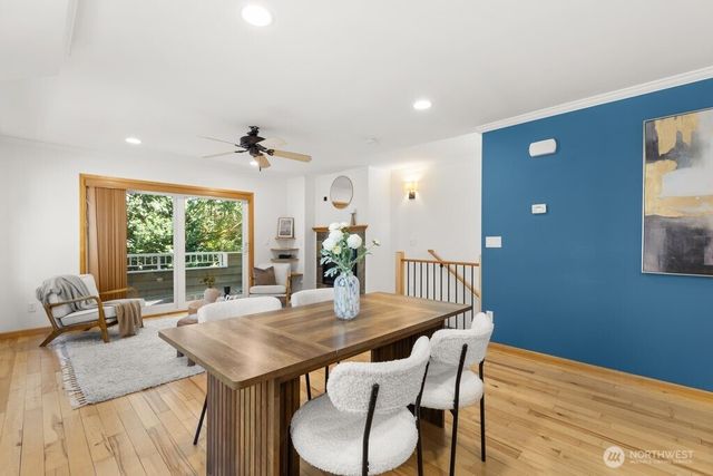 806 N 49th Street, Seattle, WA 98103