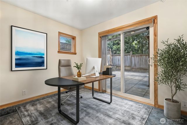 806 N 49th Street, Seattle, WA 98103