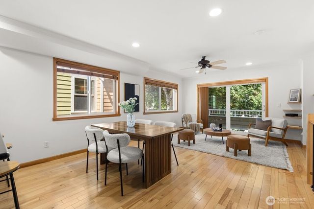 806 N 49th Street, Seattle, WA 98103