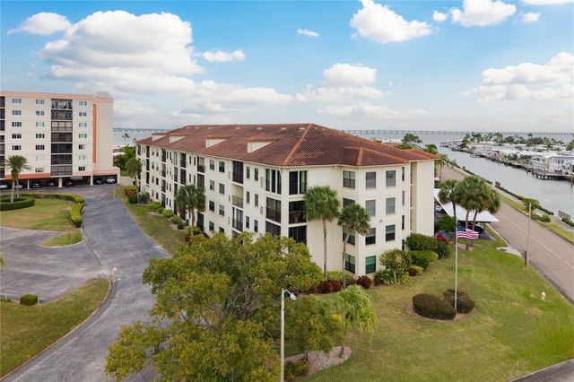 19029 US HIGHWAY 19 N 26-205, Clearwater, FL 33764