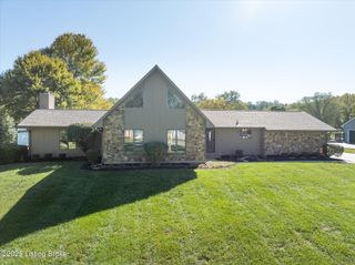 2017 Cardinal Harbour Rd, Prospect, KY 40059