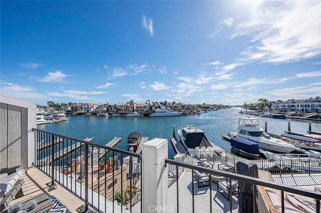 16114 Bonaire Circle, Huntington Beach, CA 92649